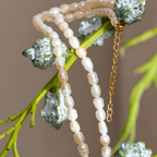 Collar y brazalete de perlas naturales