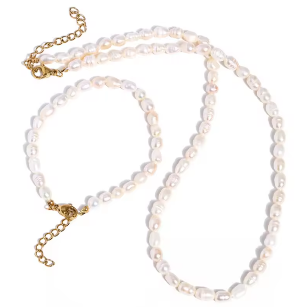 Collar y brazalete de perlas naturales