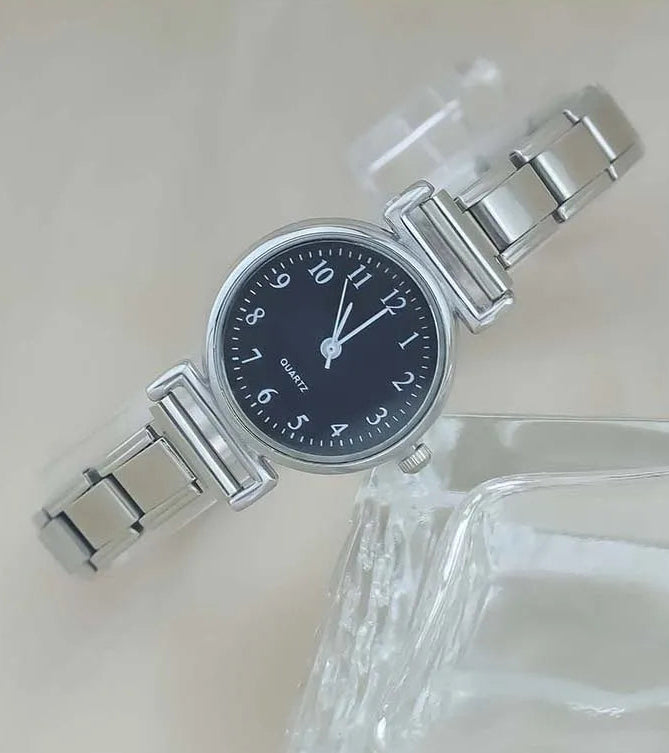 Reloj italiano circular negro